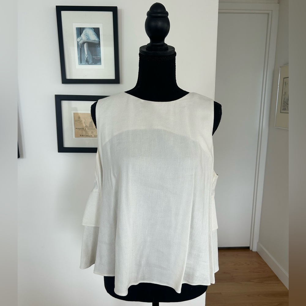 Club Monaco Cream Sleeveless Blouse